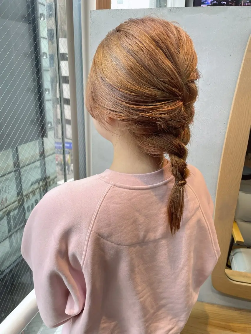 セミロング カラー ブリーチ オレンジ ピンクカラー 女性リピ90%🍨 🩷佐藤みずきのヘアスタイル