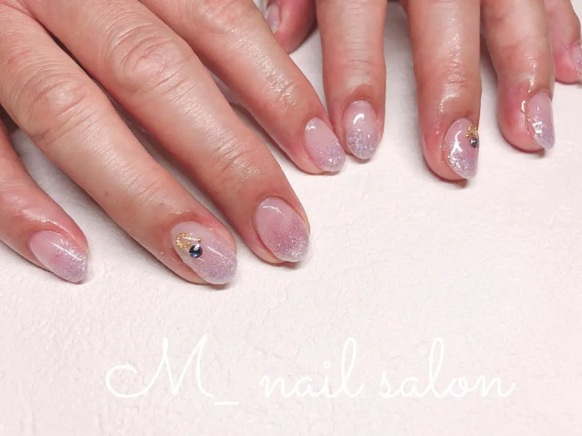 ネイル シンプルネイル M_ nail salonのネイルデザイン