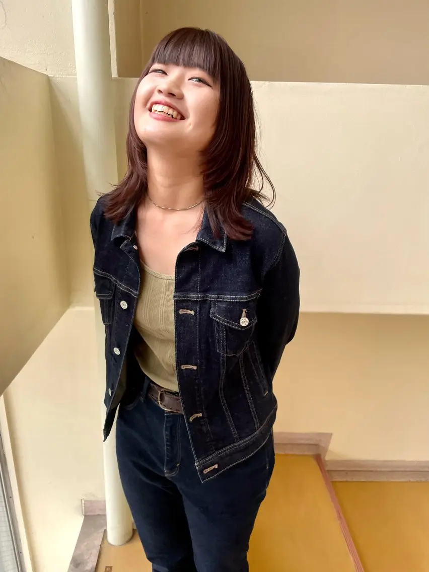 ミディアム カラー カット ヘアカラー ヒナゴ トヨカズのヘアスタイル