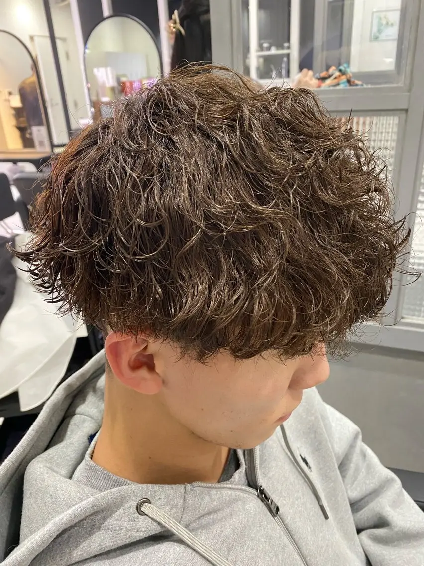 ミディアム パーマ メンズ カット パーマ 🟣メンズパーマ 川端 永遠🟣のヘアスタイル