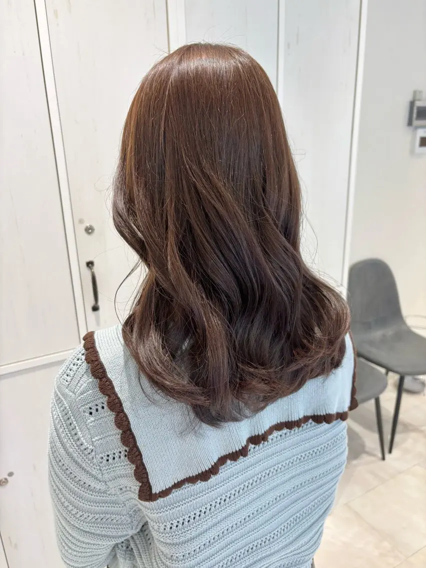 ミディアム カラー ベージュカラー ヘアカラー トリートメント 🌟当日予約OK🌟 西野楓加のヘアスタイル