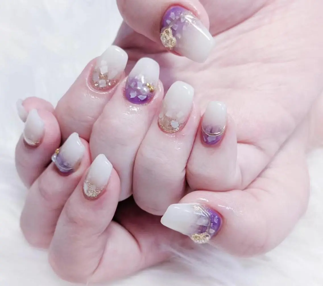 ネイル ハンドネイル MoonNail ユリ🌸のネイルデザイン