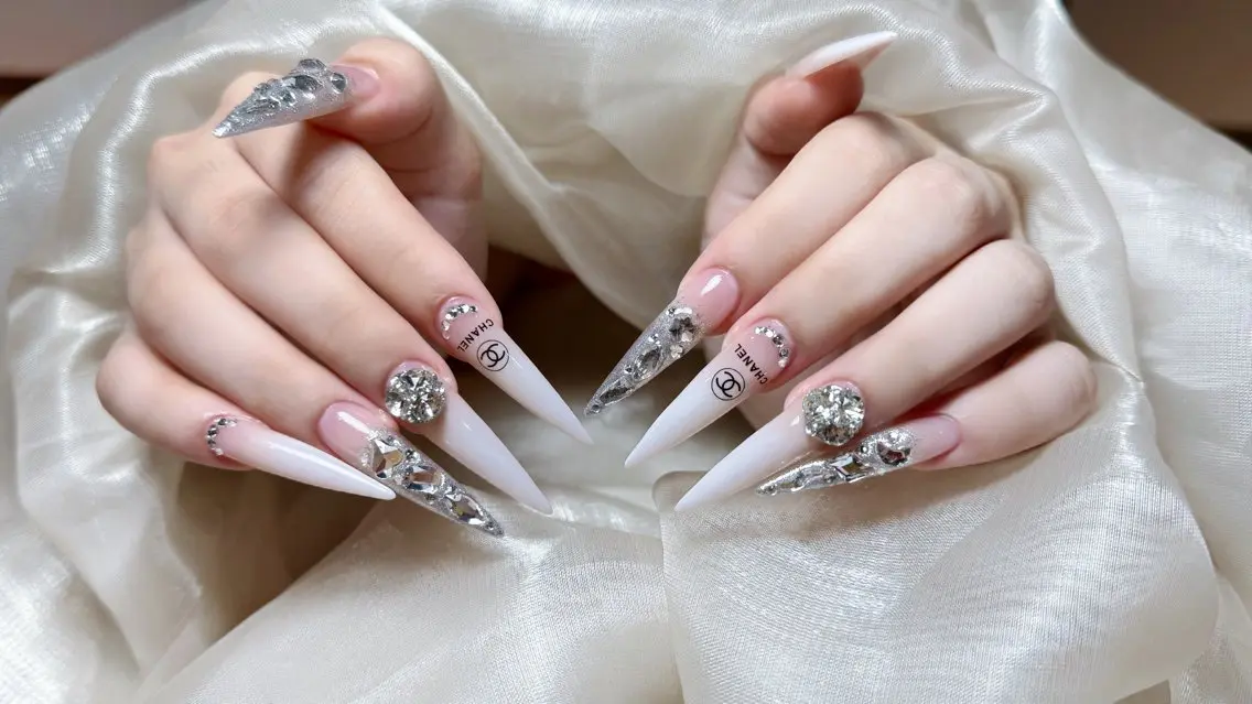 ネイル チークネイル 長さ出し フレンチネイル ジェルネイル 韓国ネイル ハンドネイル Lucky Nail Salon❶のネイルデザイン