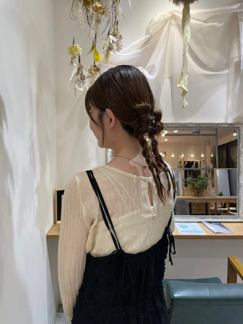 セミロング 佐々木 彩羽のヘアスタイル