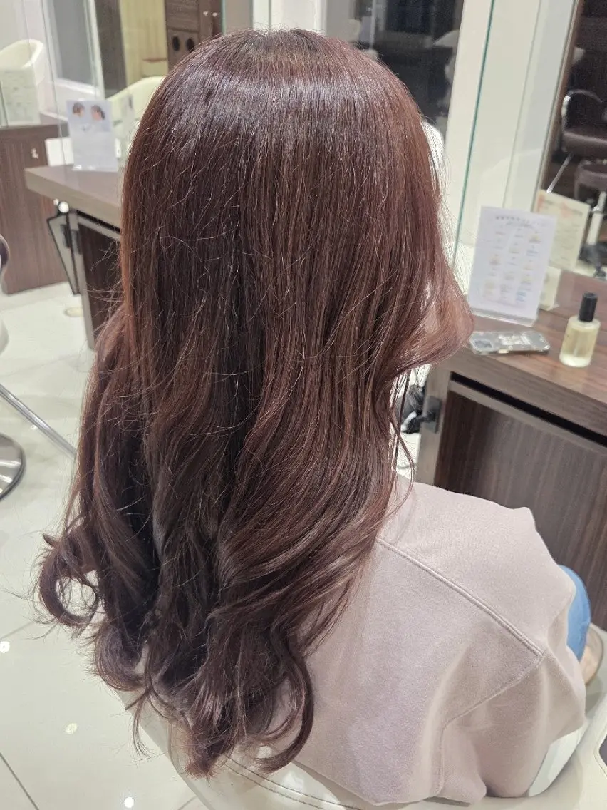 ロング カラー ブラウンカラー ピンクカラー ピンクブラウン ヘアカラー 《透明感カラー》赤岩 咲希のヘアスタイル