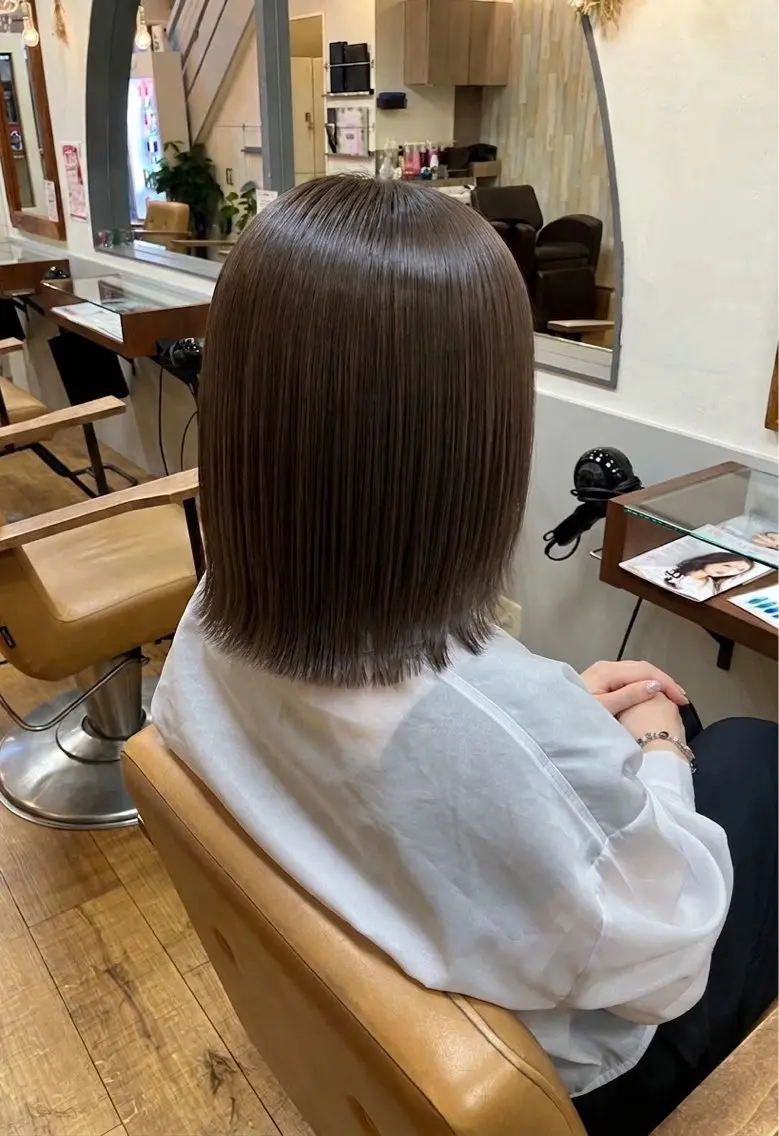 ミディアム 松下 沙織のヘアスタイル