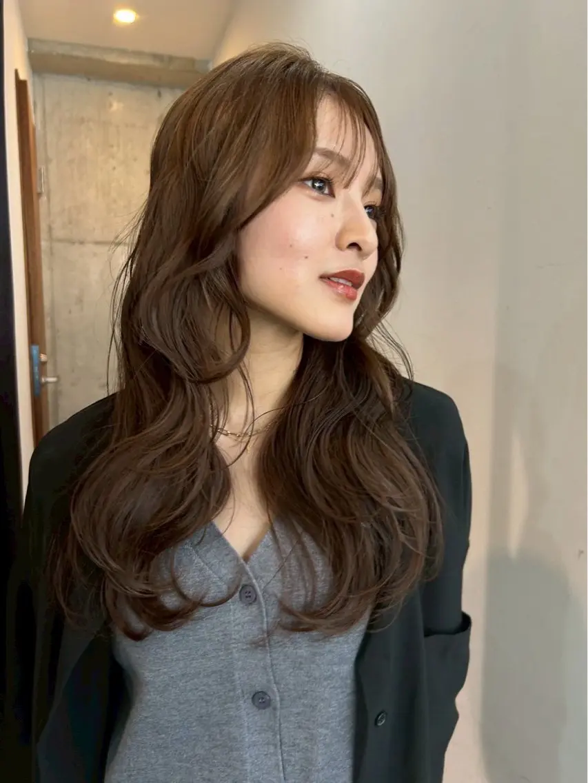 ロング レイヤーカット ロング カット トリートメント Life salon SAKURAのヘアスタイル