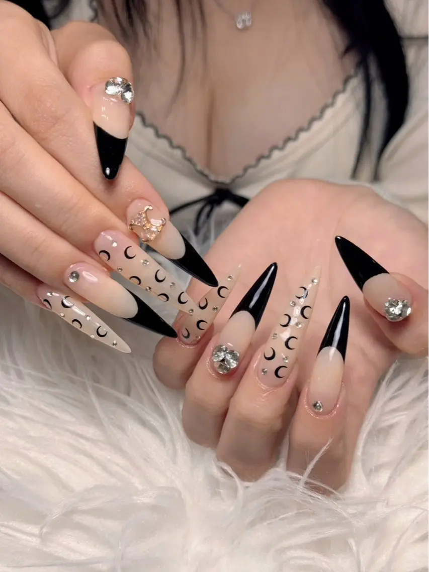 ネイル アートネイル ジェルネイル マグネットネイル ニュアンスネイル シンプルネイル ハンドネイル Ryu Nail NekoChanのネイルデザイン