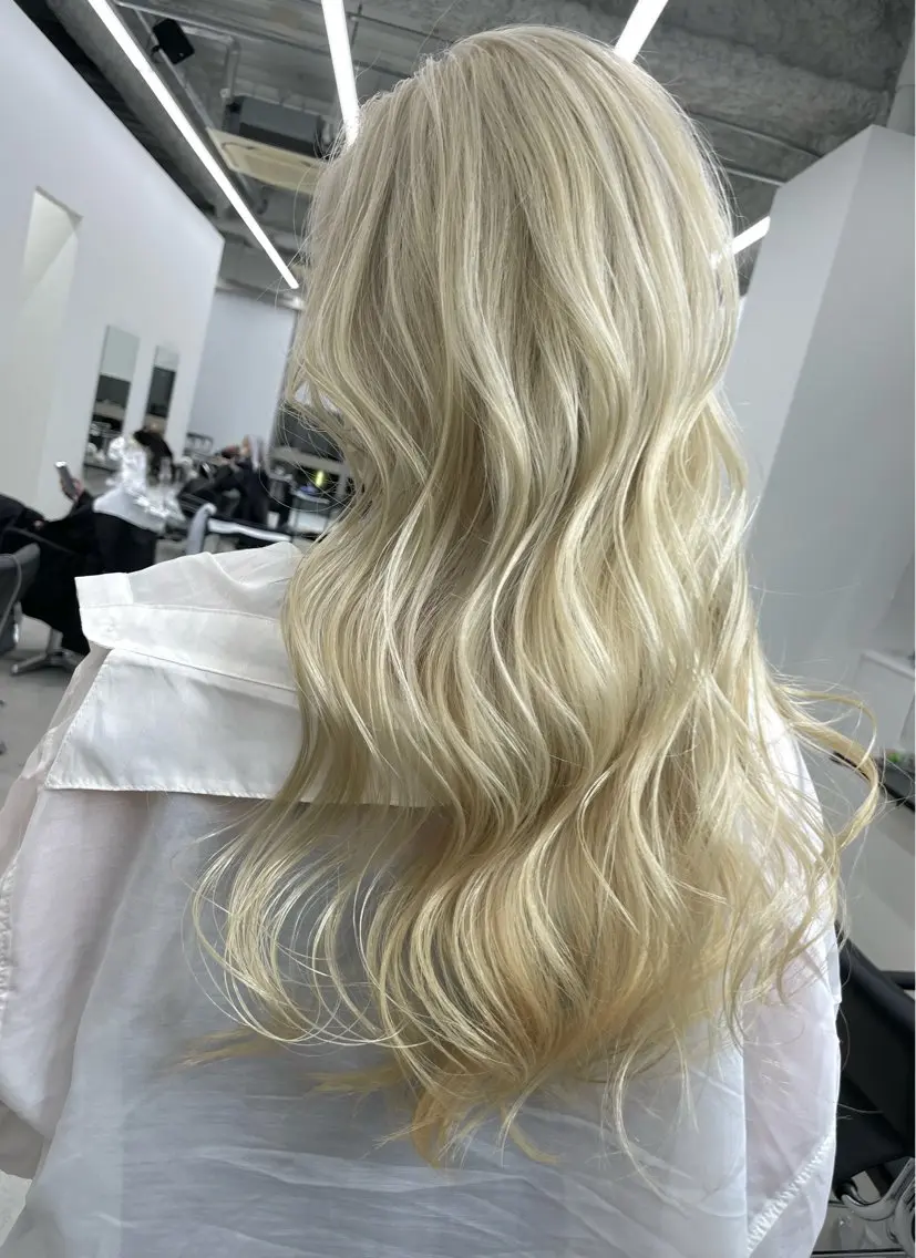 カラー ブリーチ 透明感カラー ハイトーンカラー ヘアカラー ブリーチ/ハイトーン 名古屋栄 リカのヘアスタイル