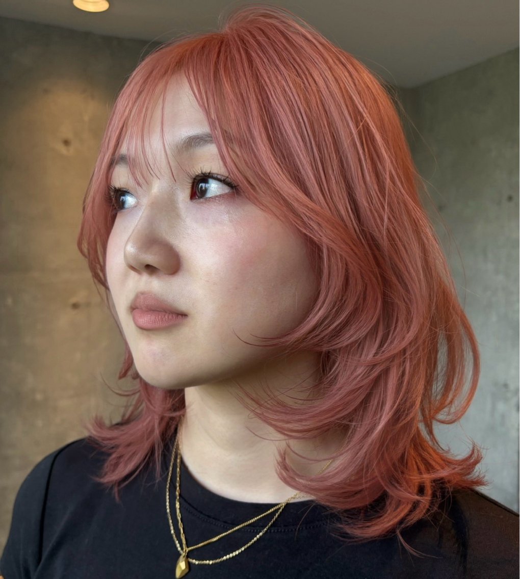 ミディアム カット ヘアカラー トリートメント Cocona🦤 ハイトーン/レイヤーのヘアスタイル