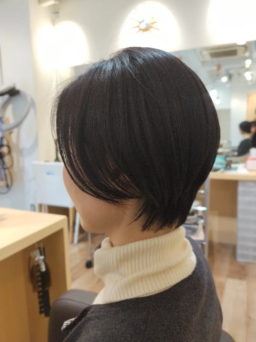 ショート 岩田 祐加のヘアスタイル