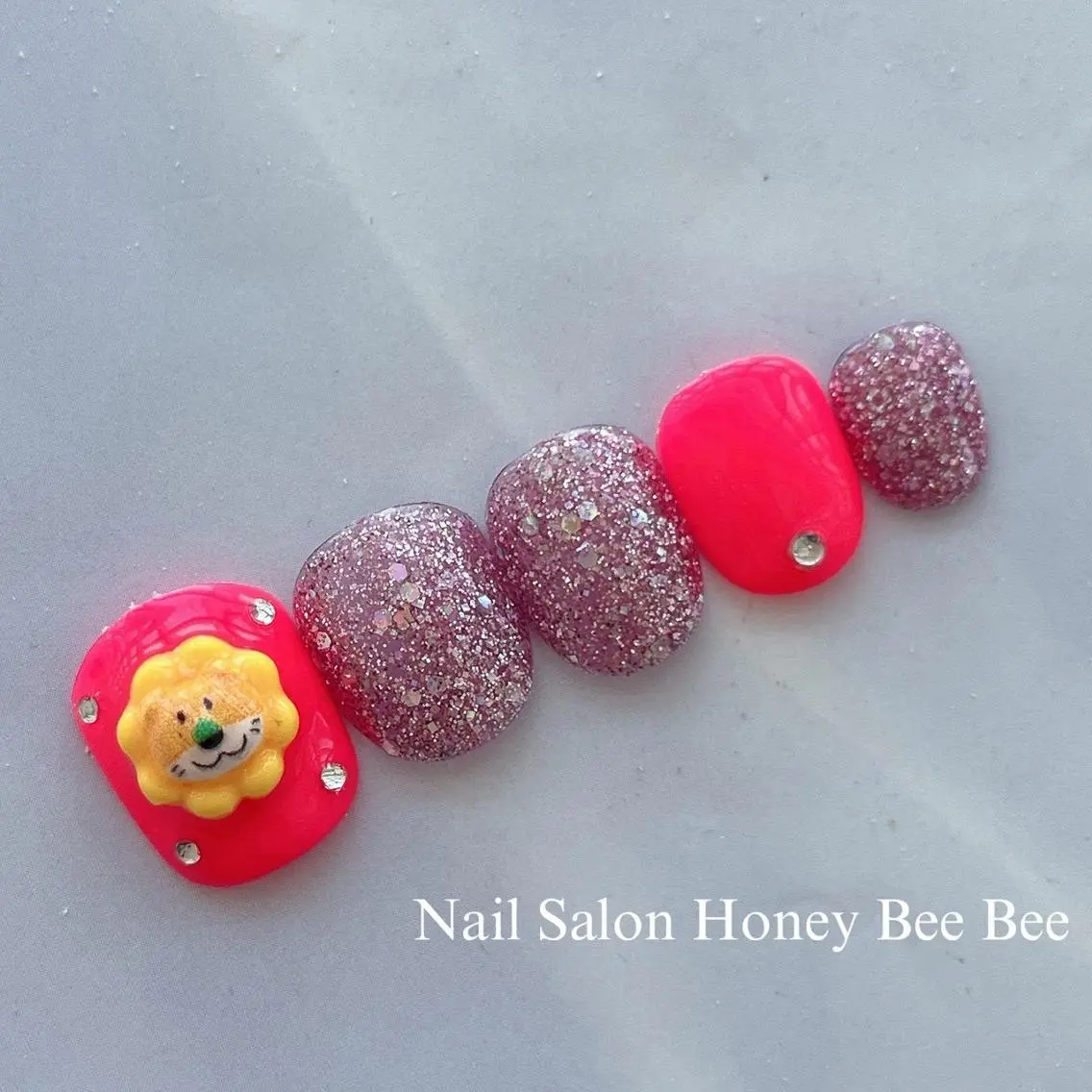 ネイル Nail salon Honey Beeのネイルデザイン
