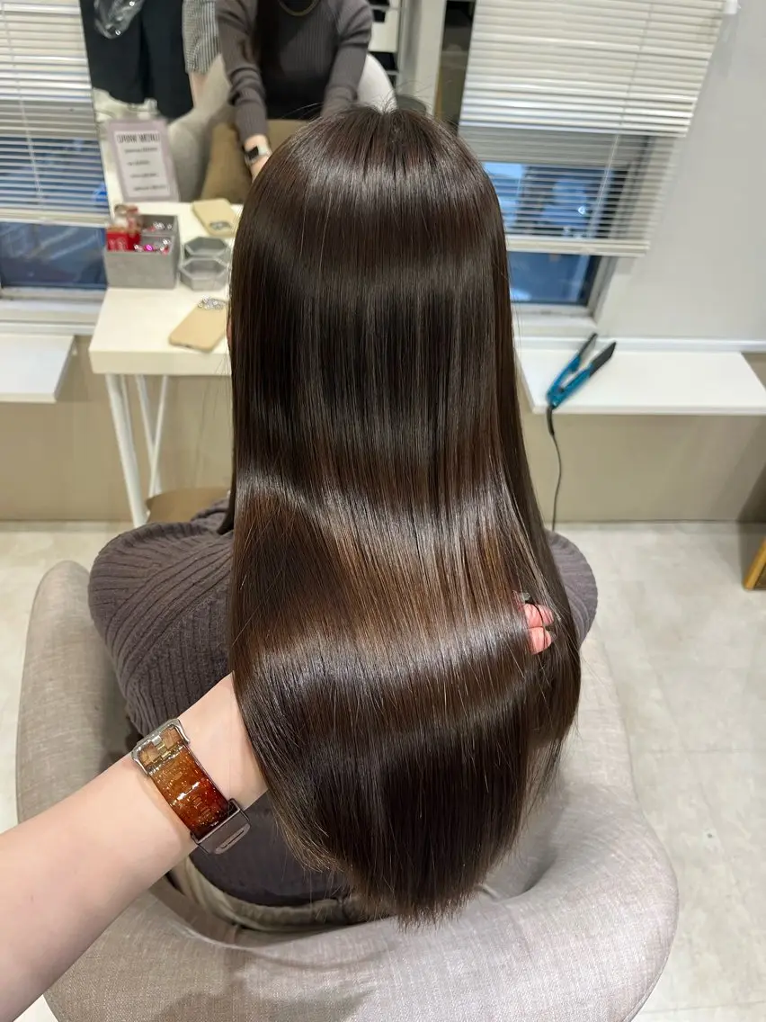 ロング カット ヘアカラー 縮毛矯正 トリートメント 酸性縮毛矯正 Coreすずのヘアスタイル