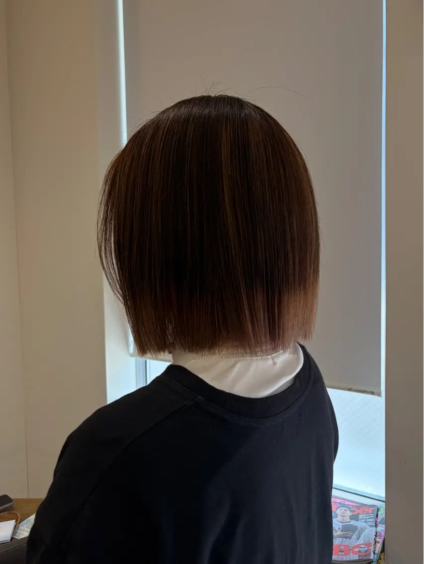 ミディアム カラー カット ヘアカラー トリートメント 荒井 茉凜のヘアスタイル