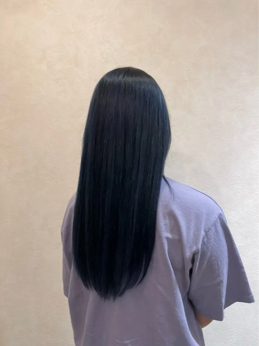 セミロング カラー ブリーチ ブルーカラー ダブルカラー ネイビーカラー 🕯THETA坂戸 山川/レイヤー🕯のヘアスタイル