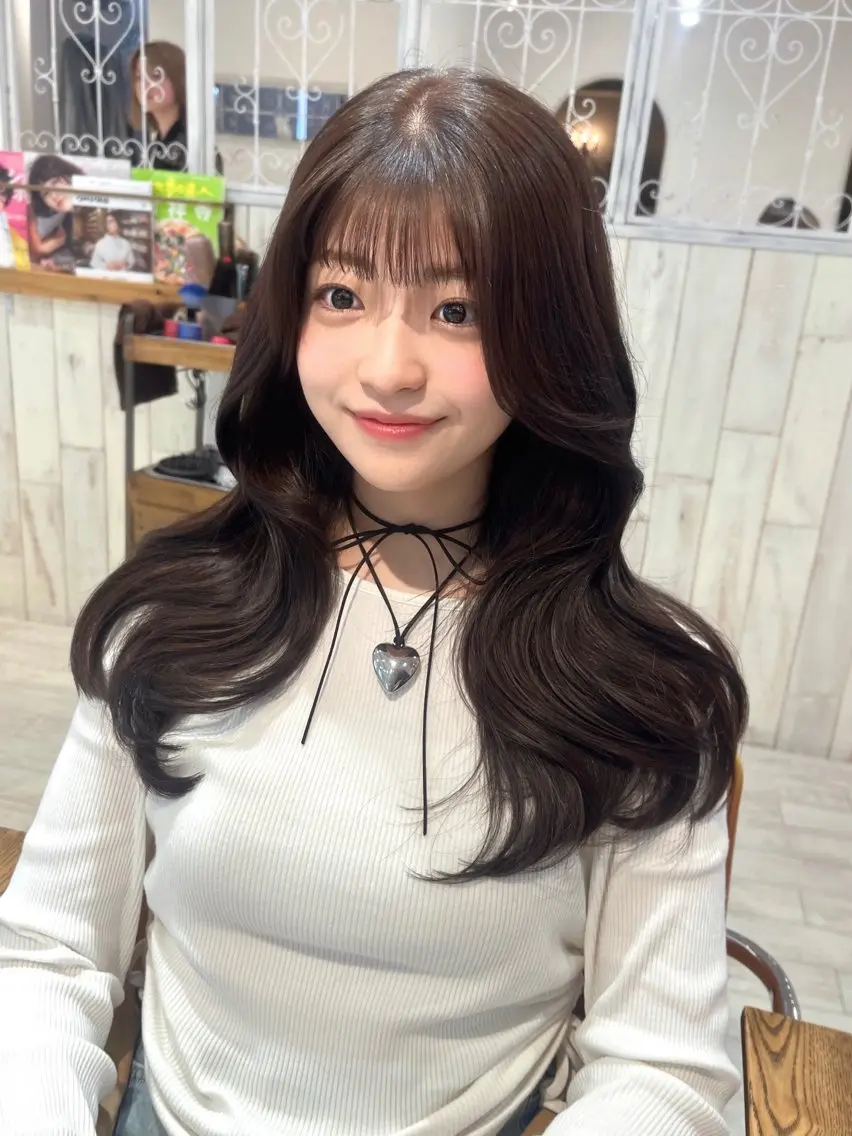 ロング くびれヘア 韓国風ヘア 似合わせカット ワンホンヘア カット ヘアカラー トリートメント レイヤーカット ✨️進藤ひかりのヘアスタイル