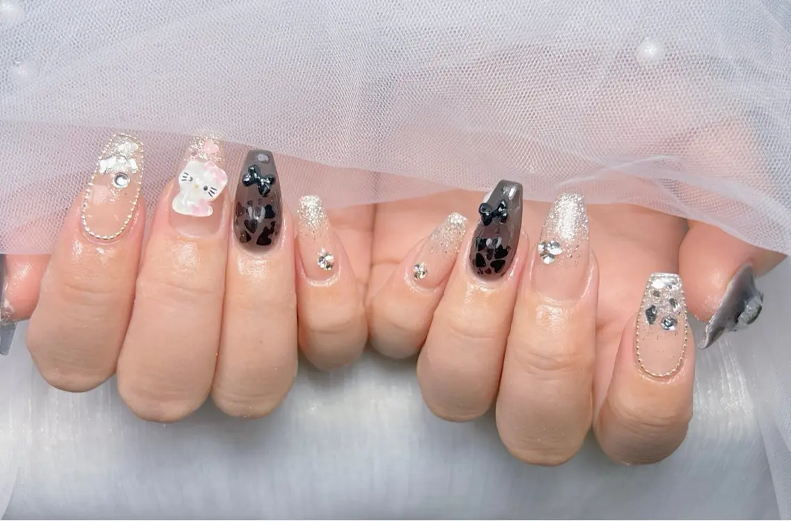 ネイル アートネイル オーロラネイル チークネイル 長さ出し フットネイル Miya _nailのネイルデザイン