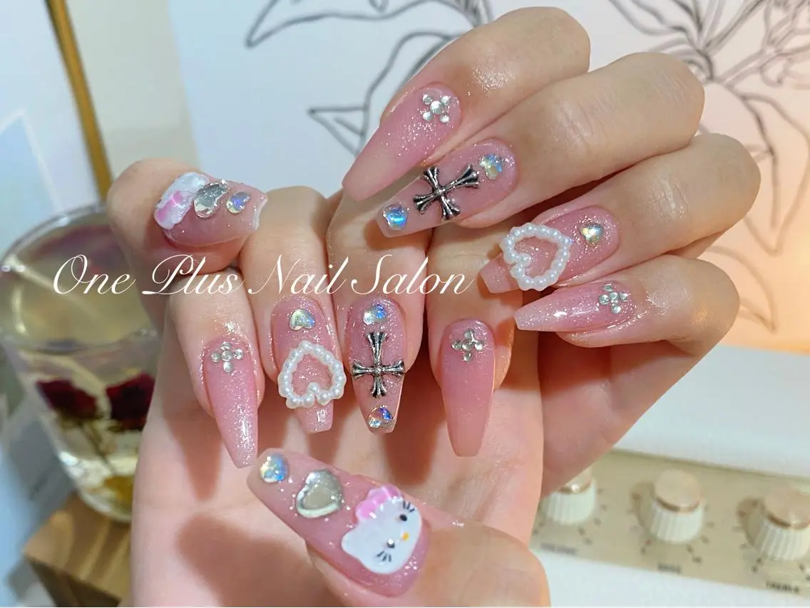 ネイル One Plus Nail Salonのネイルデザイン