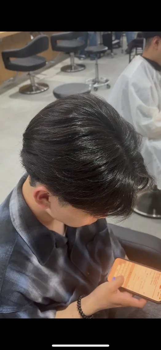 パーマ メンズ センターパート フェザーパーマ メンズハイライト メンズメッシュ マッシュ センターパート/フェ ザー🔥SHUYAのヘアスタイル