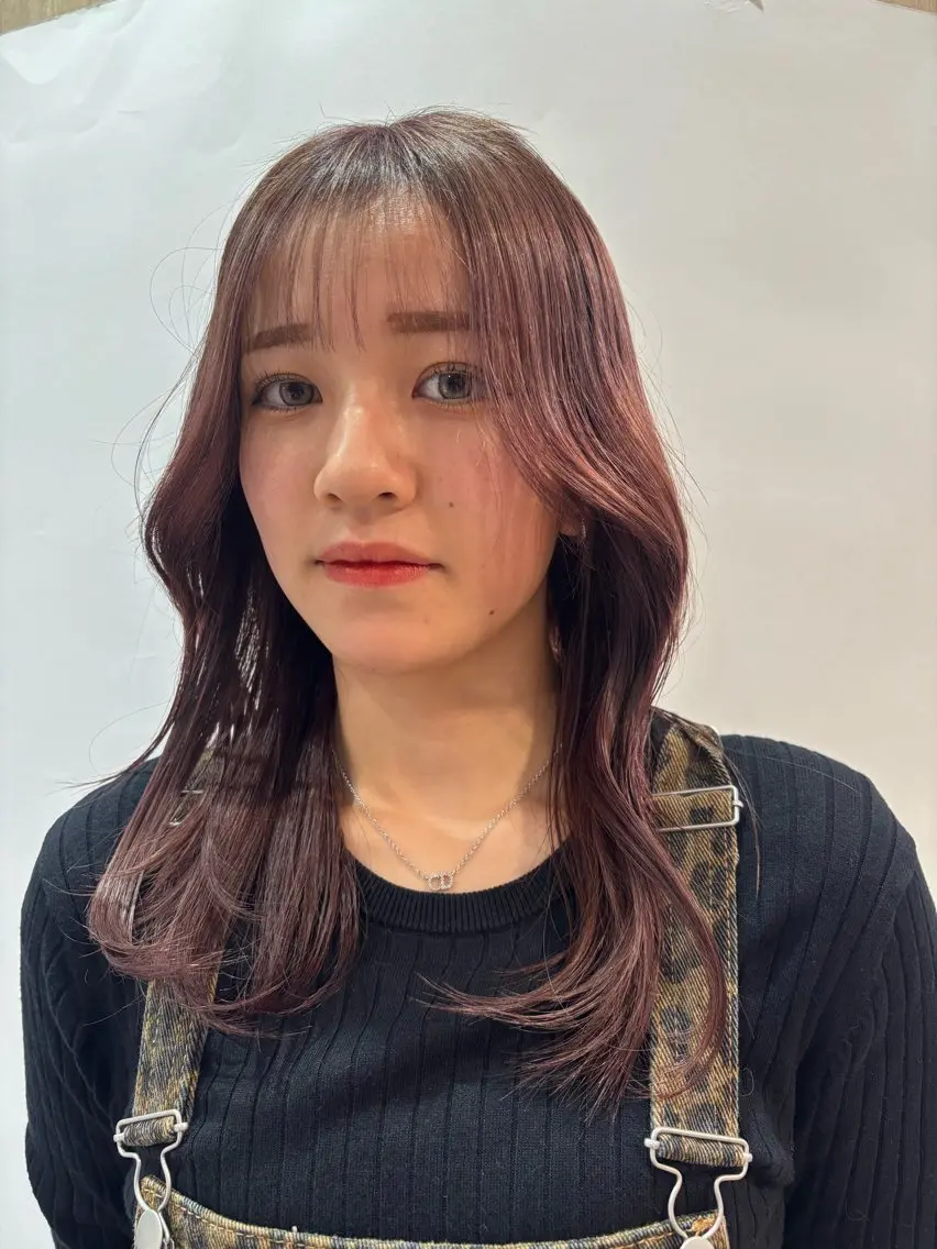 セミロング カラー ベージュカラー ブリーチ ケアブリーチ ピンクカラー ピンクベージュ カット ヘアカラー 似合わせレイヤー/ Wカラー🧸こころのヘアスタイル