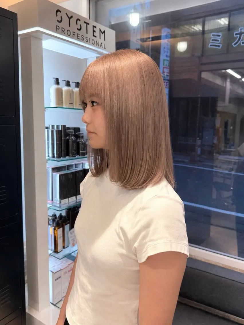ミディアム カット ヘアカラー トリートメント ✩*Ayane*✩ うる艶ボブのヘアスタイル