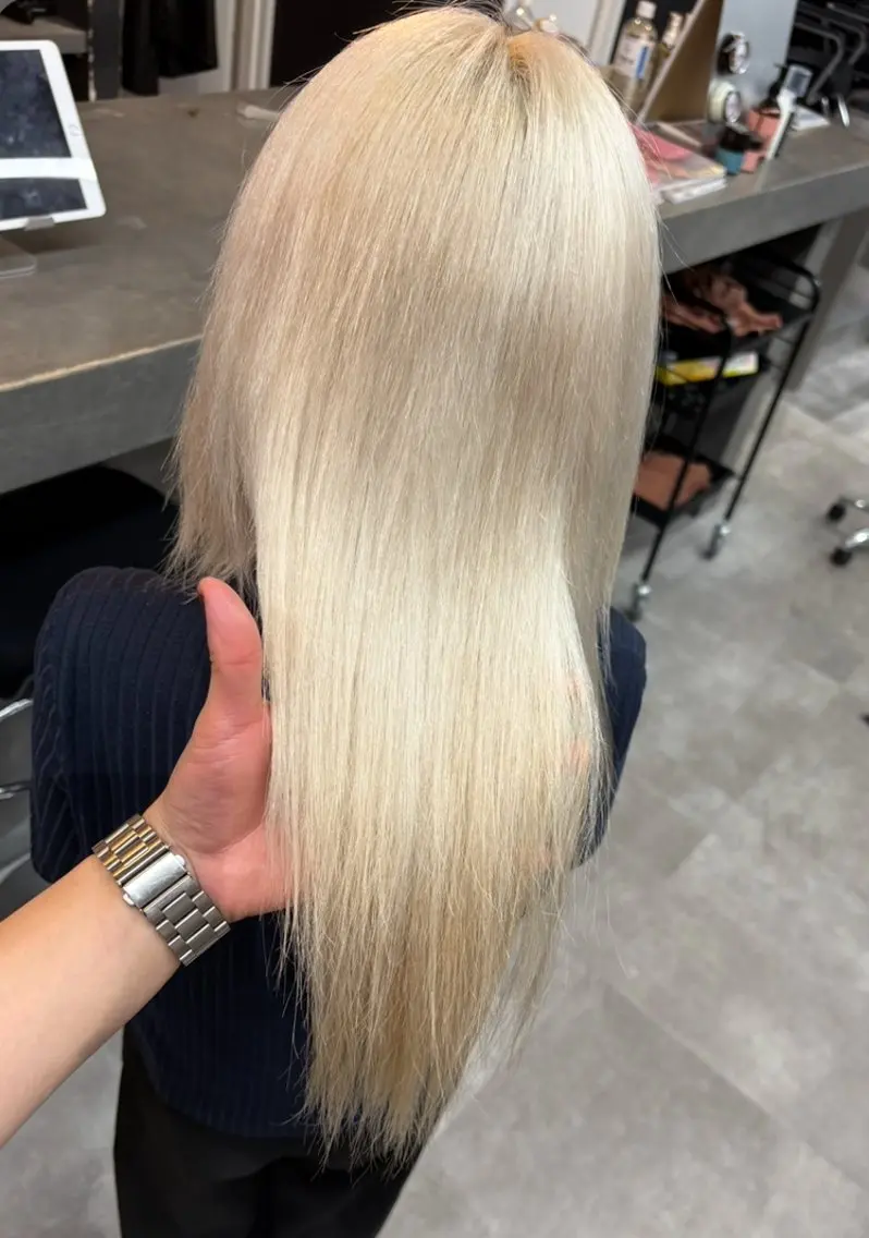 カラー ヘアカラー BEL Hinataのヘアスタイル