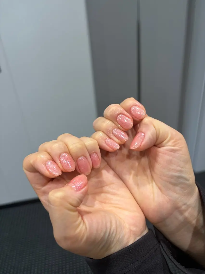 ネイル ラメ(グリッター) ワンカラーネイル ピンク ハンドネイル eyelash& nailsalonMのネイルデザイン