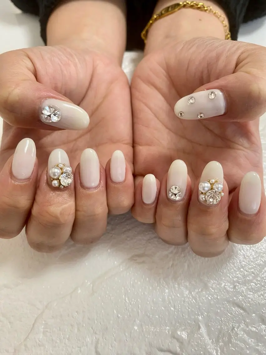 ネイル アートネイル 7e. Nailのネイルデザイン