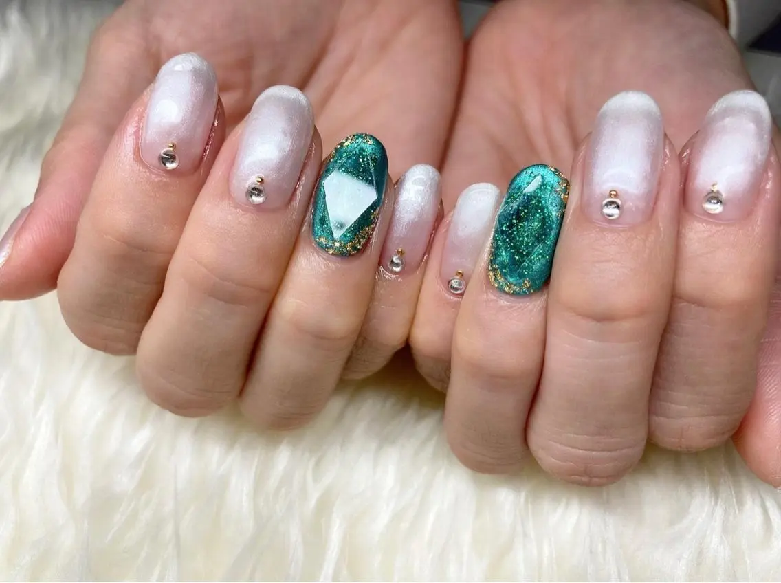 ネイル ジェルネイル パラジェル 冬ネイル クリスマス Nail&eye Belire 新宿のネイルデザイン