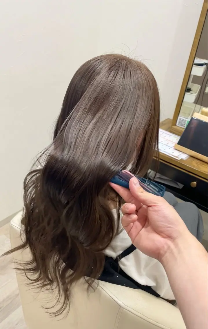 ロング レイヤーカット カット ヘアカラー 小武海 俊太のヘアスタイル