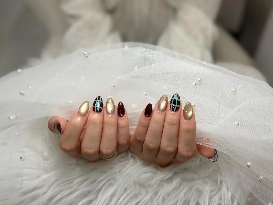 ネイル 💕リリ 長持ち得意🩷のネイルデザイン