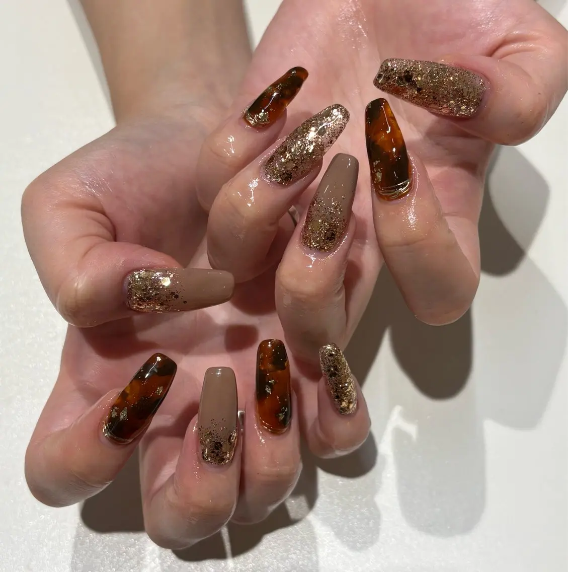 ネイル べっ甲ネイル ハンドネイル NAILSALON ViViのネイルデザイン