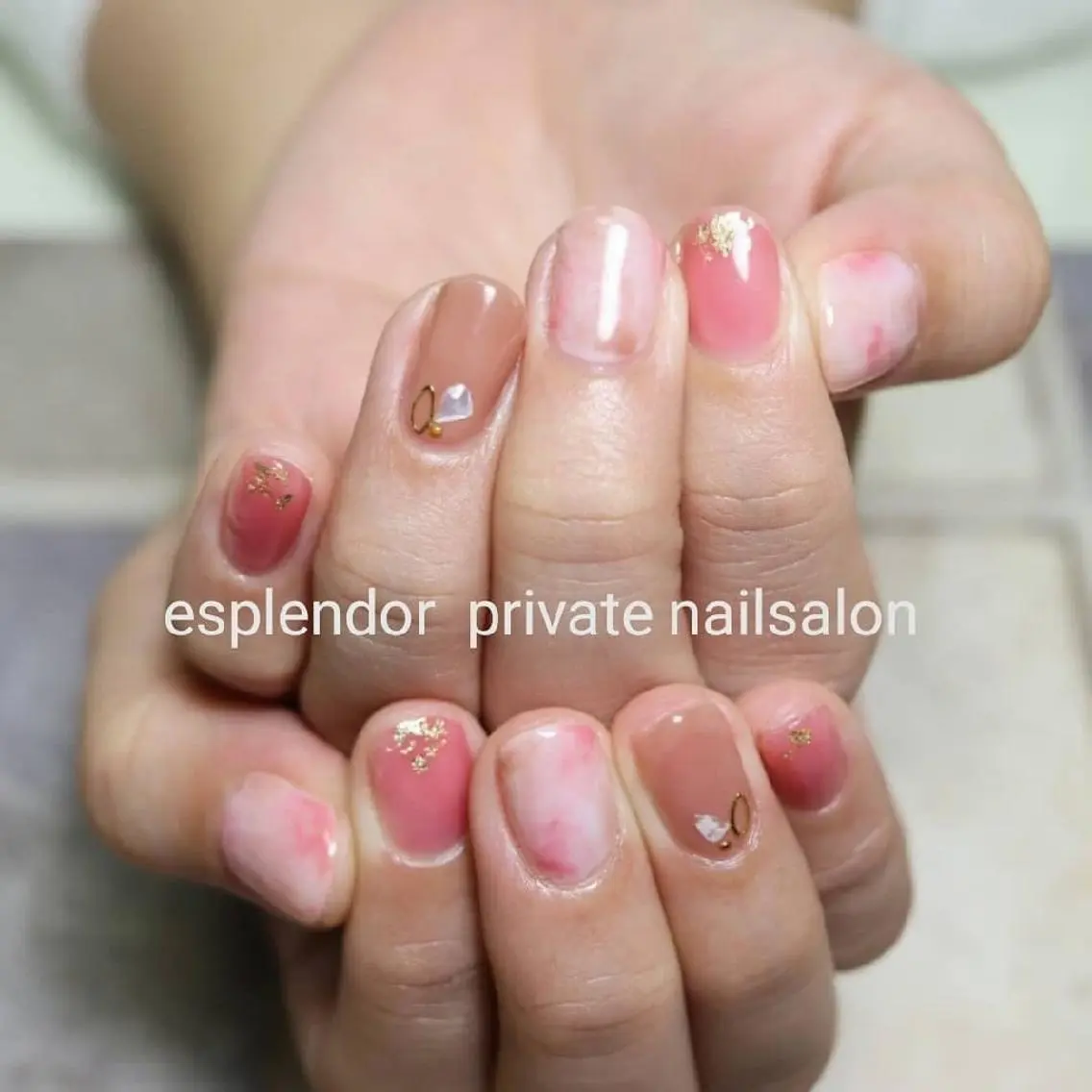 ネイル ブラウン ニュアンスネイル オフィスネイル ピンク esplendor  小野寺のネイルデザイン