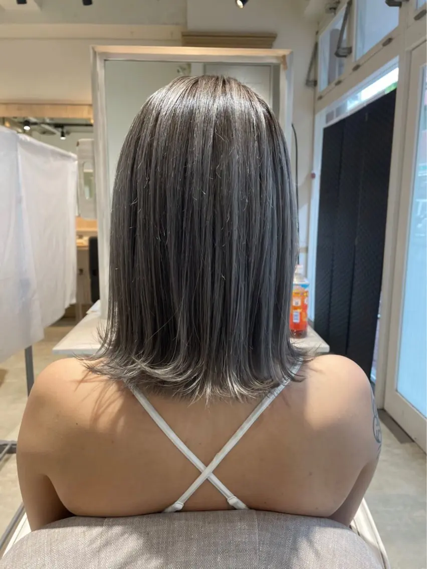 ミディアム カラー ハイライトカラー シルバー ハイライト 髪質改善 カット ヘアカラー 🆕TRUTH千葉店 店長Yuのヘアスタイル