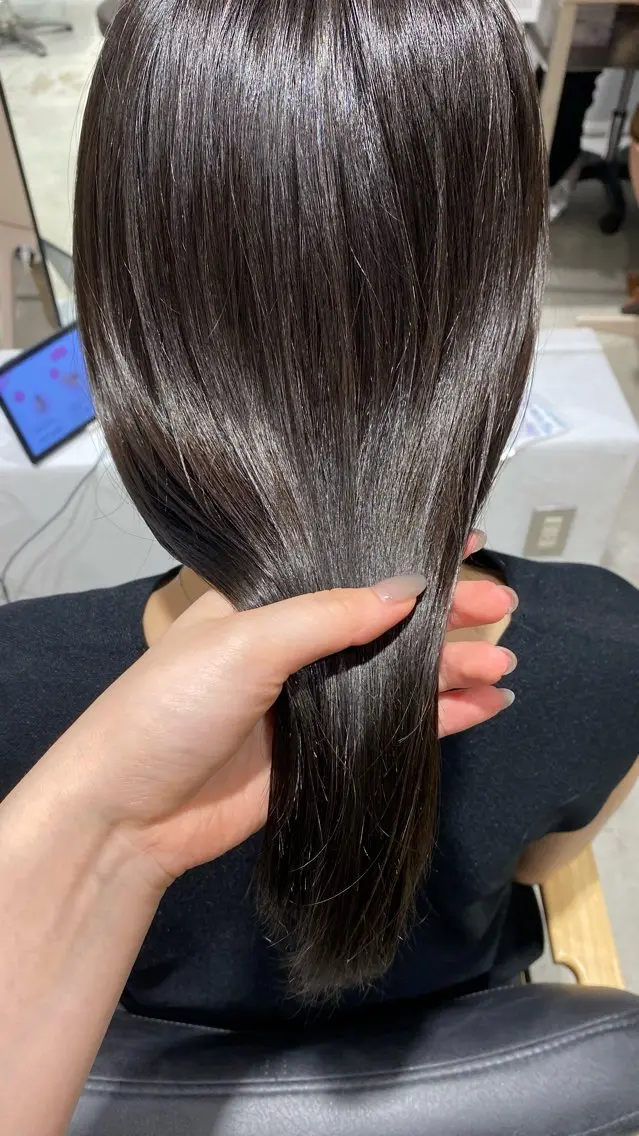 ミディアム カラー グレージュ オリーブグレージュ オリーブグレー hair shioのヘアスタイル