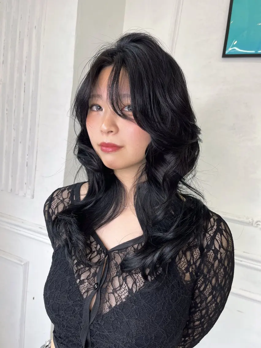 ロング カラー レイヤーカット カット トリートメント Maison Halu YUKIのヘアスタイル