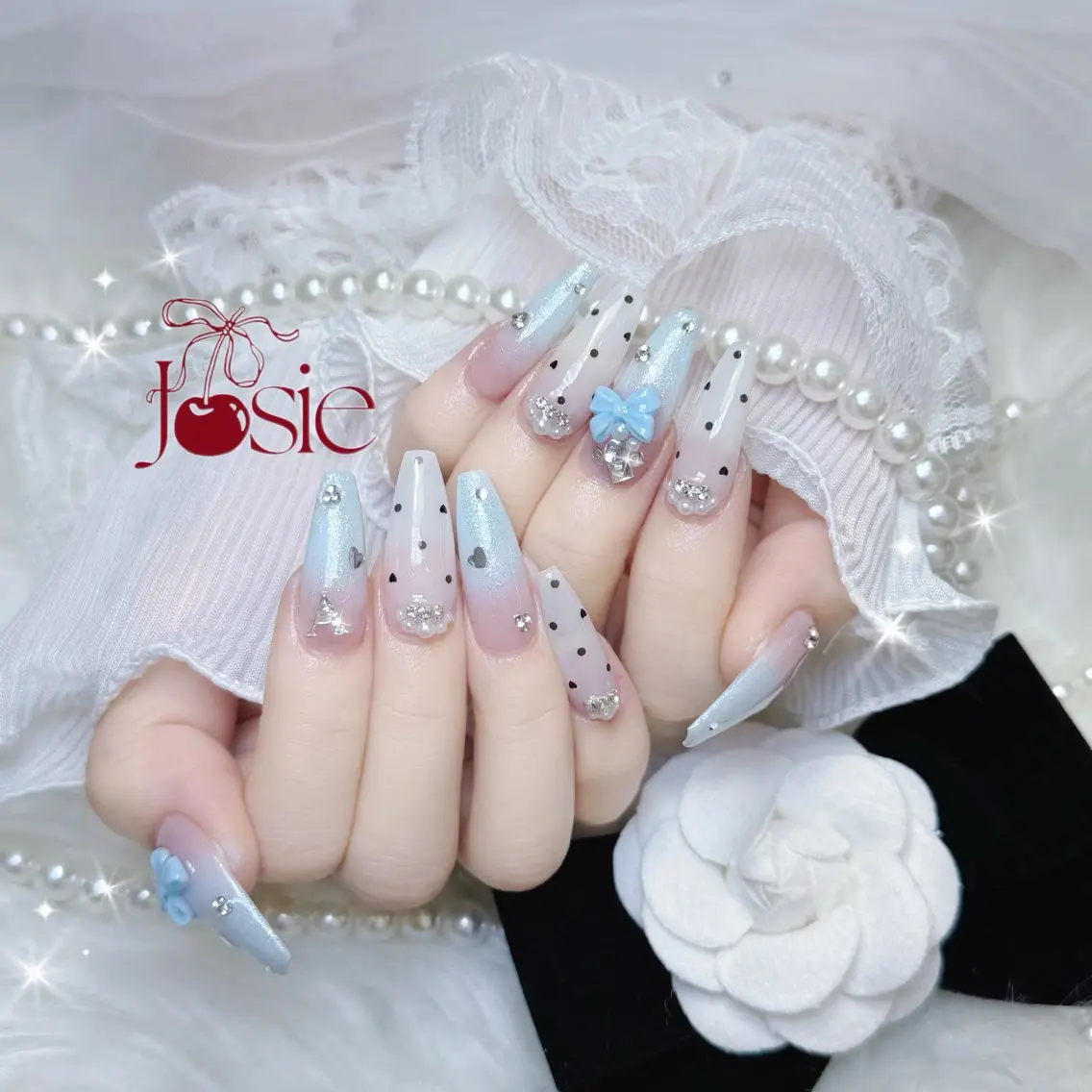 ネイル 長さ出し キラキラネイル 韓国ネイル ロングネイル ワンホンネイル ハンドネイル Josie nail salonのネイルデザイン
