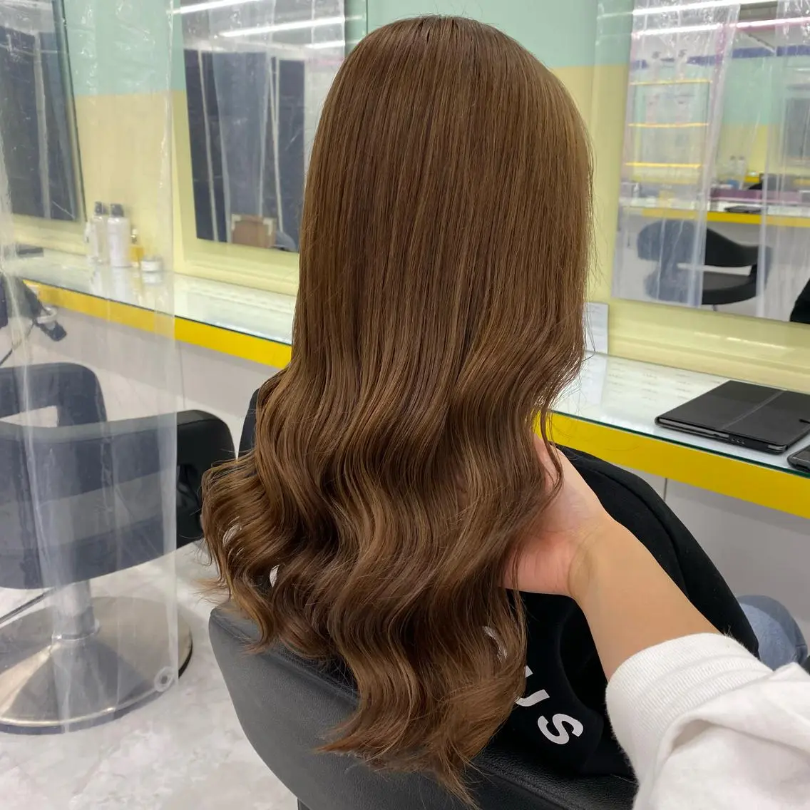 セミロング カラー ヘアアレンジ mai🍑暖色カラー /レイヤー💖のヘアスタイル
