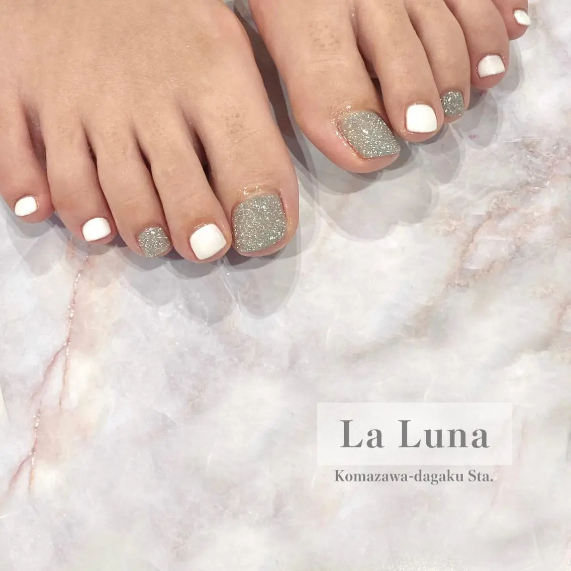 ネイル フラッシュネイル ワンカラーネイル LaLuna🌙 Natsukiのネイルデザイン