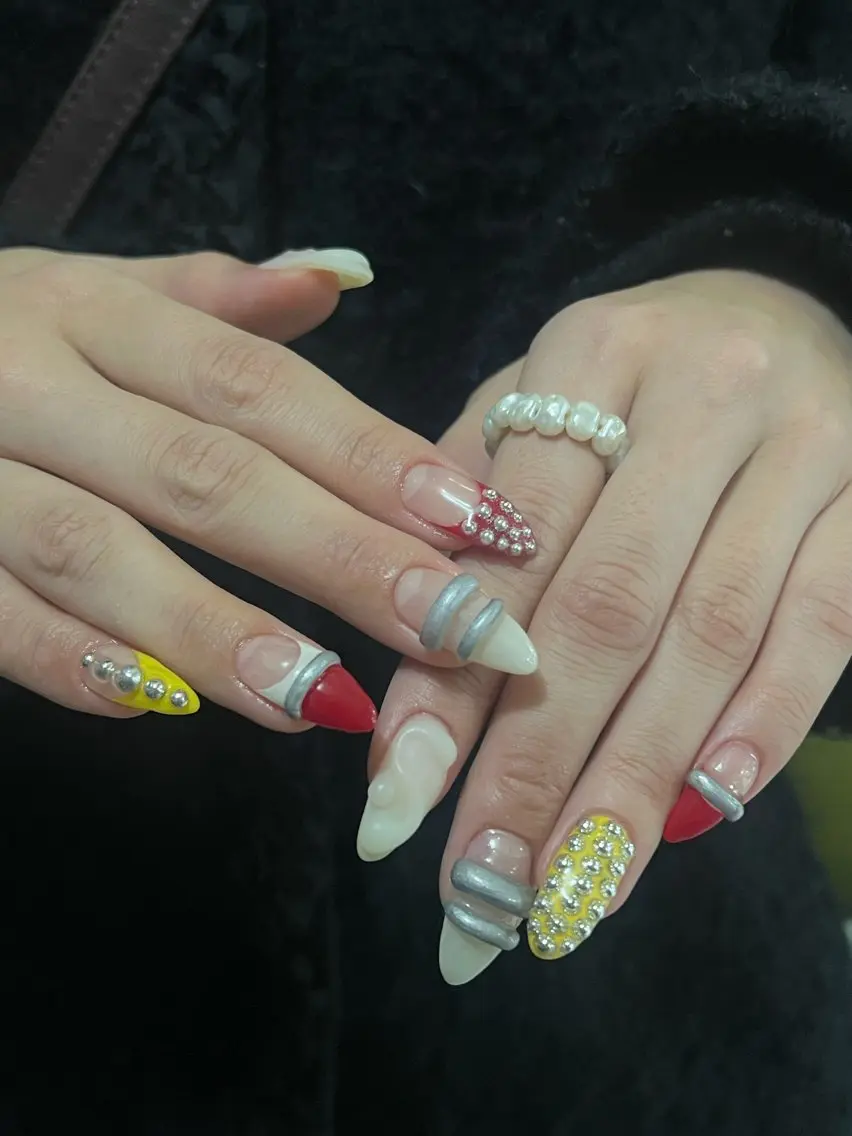 ネイル ハンドネイル フットネイル Hata nail 🎀個性派ニュアンスのネイルデザイン