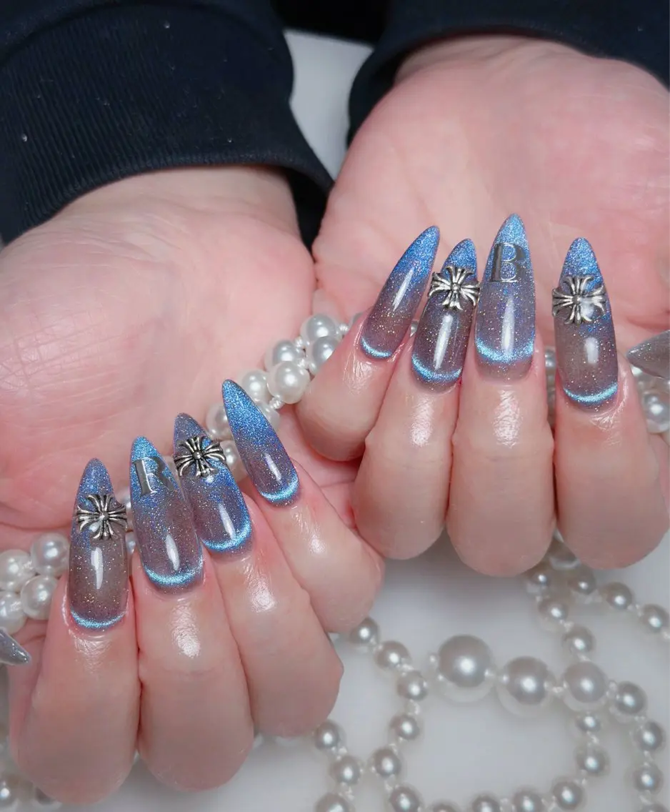 ネイル オーロラネイル 長さ出し フットネイル 韓国ネイル ラメ(グリッター) 👍thumbs up nail👍のネイルデザイン