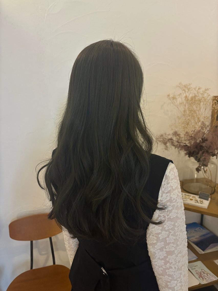 ロング カラー カット ヘアカラー 吉岡 茉穂のヘアスタイル