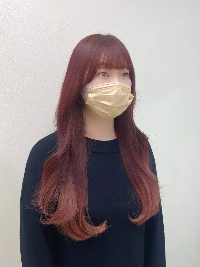 ロング カラー ブリーチ グラデーションカラー ピンクカラー 顔周りカット ロング 中村 佳歩のヘアスタイル