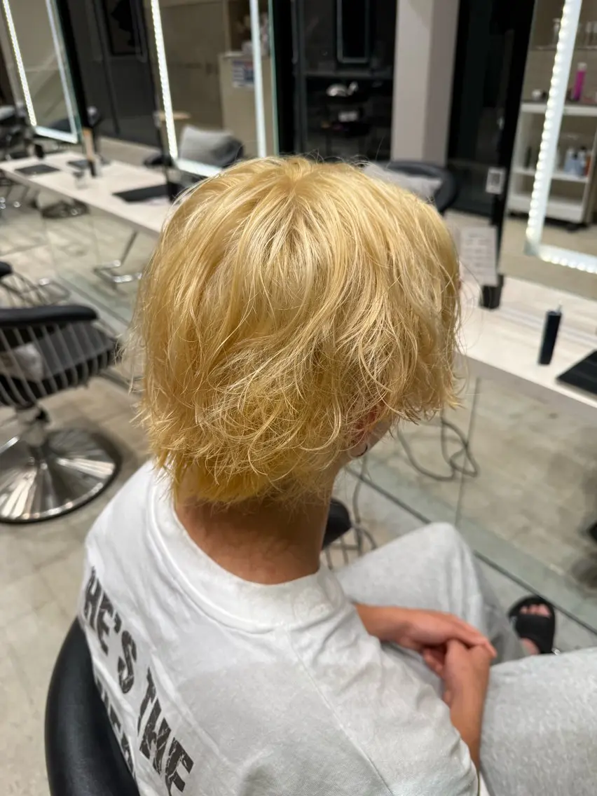 ショート カラー ヘアアレンジ メンズ ヘアカラー みっちー/縮毛矯正/ 艶カラーのヘアスタイル
