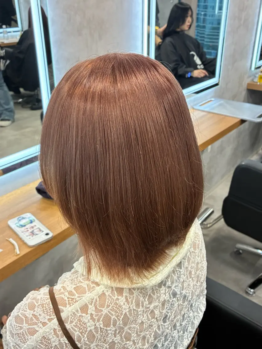 ショート カラー ベージュカラー ブリーチ ピンクカラー ピンクベージュ 札幌韓国風ハイトーン 🇰🇷Yutaのヘアスタイル