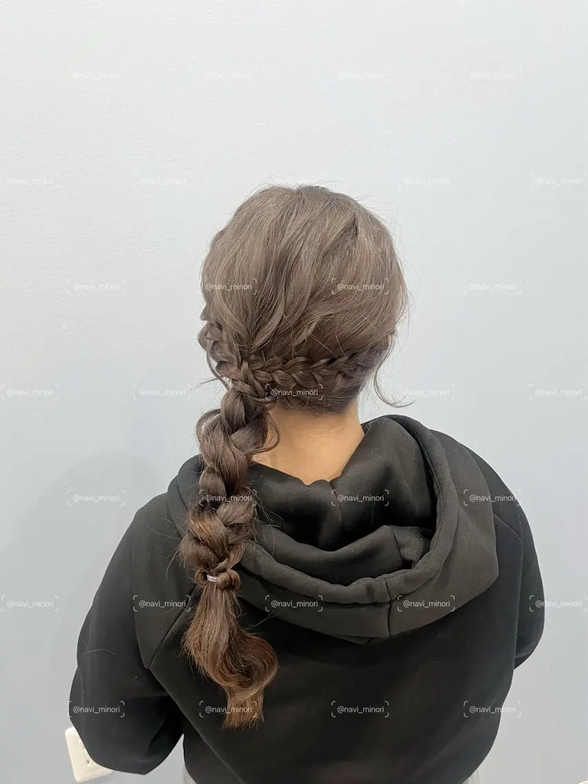 セミロング ヘアアレンジ Hairset minoriのヘアスタイル