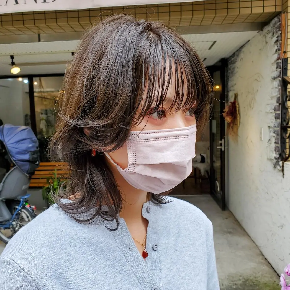 ミディアム カラー 切りっぱなしボブ ショートボブ ミディアムパーマ バレイヤージュ ベージュカラー カット ヘアカラー トリートメント 韓国レイヤー柔らかい 地毛風縮毛矯正/マツのヘアスタイル