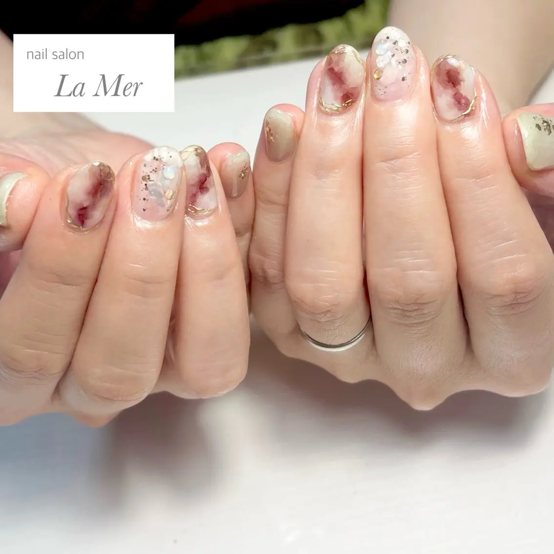 ネイル ブラウン グリーン 大理石ネイル(マーブル) ミラーネイル ニュアンスネイル ハンドネイル nailsalon La Merのネイルデザイン