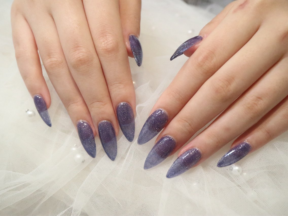ネイル 長さ出し キラキラネイル ロングネイル マグネットネイル ネイルチップ あいか✨新宿西口1分 パラジェルのネイルデザイン