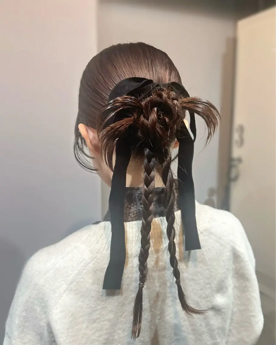 セミロング ヘアアレンジ 縮毛矯正+モテカラー 🎀✨MIHOのヘアスタイル